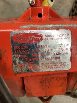 DAYTON CHAIN HOIST