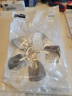 DAYTON 2PYU1 PROPELLER,8