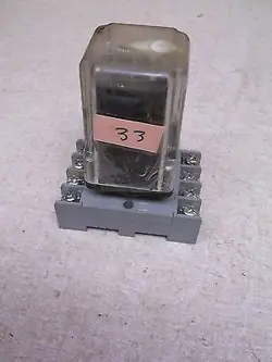 W/ SOCKET BASE