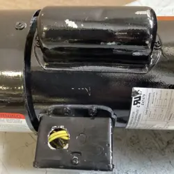 32V122