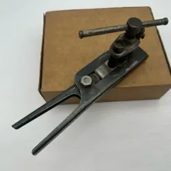 400 FLARING TOOL