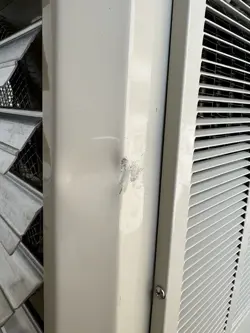 208/240V AC