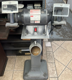 PEDESTRAL GRINDER DAYTON 7