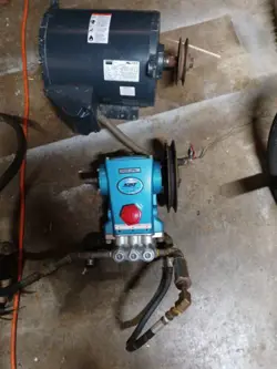 CAT 310 PUMP