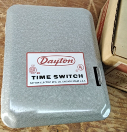 DAYTON 2E025