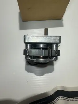 DAYTON 3M095 GEARMOTOR 120V 60HZ 0.3A 1 RPM NEW IN BOX