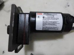 90V 1/4