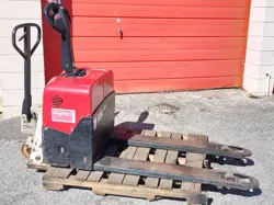 NEEDS BATTERIES