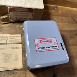 DAYTON 2E021A TIME SWITCH 24-HOUR  SINGLE POLE 40AMP 125V - MADE IN USA  NEW OS