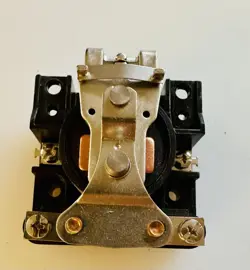 RELAY-5Z538