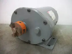 DAYTON 58:1 RATIO SPLIT PHASE GEARMOTOR 5K939C 115VAC 1PH