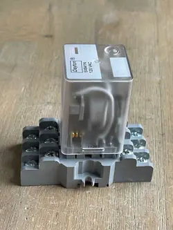 11 PIN WITH