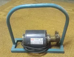 VOLTAGE 115/230V