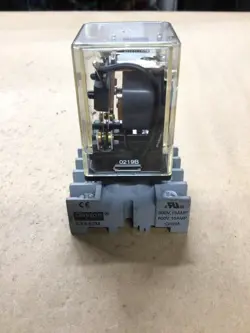 WITH DAYTON 5X852M