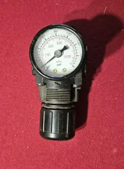REGULATOR 4ZM15