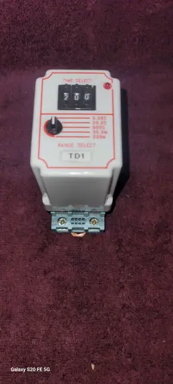 DAYTON 6A855 TIME DELAY RELAY,120VAC, 10A