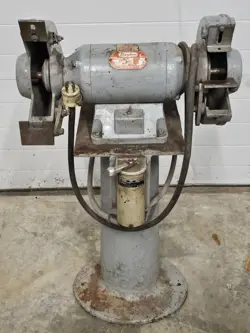 PEDESTAL STAND