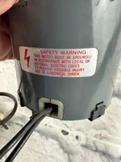 BLOWER FAN WITH