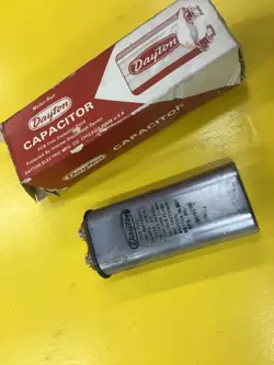 OIL CAPACITOR