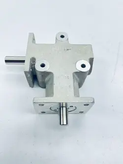 R-10 RIGHT ANGLE