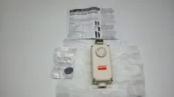 VOLTAGE THERMOSTAT MODEL