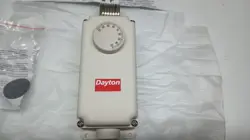 LINE VOLTAGE THERMOSTAT