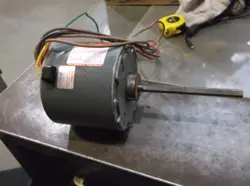 230V 1075