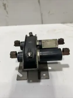 120VAC COIL POLE