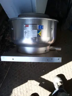 DAYTON 5DVN6 UPBLAST VENTILATOR, DIRECT DRIVE WHEEL 81/4 IN, 115V. 