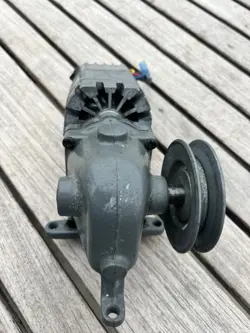 GEAR MOTOR DC