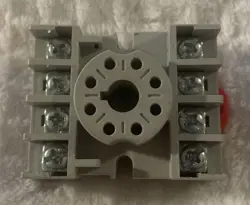 NEW DAYTON 5X852 RELAY SOCKET: 15 A RATING, DIN-RAIL & SURFACE SOCKET MOUNTING