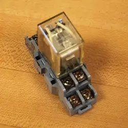 LY2 10AMP