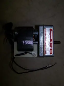 SHADED POLE GEARMOTOR