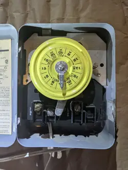 2E021 TIME SWITCH