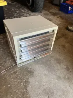 DAYTON 3UG73E 208/240VAC 270 CFM ELECTRIC WALL & CEILING UNIT HEATER
