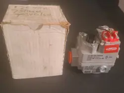 BOX DAYTON 2E401