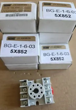 DAYTON 5X852N RELAY SOCKET 8 PIN 300V 15A LOT OF 9