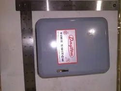 60HZ 40AMPS