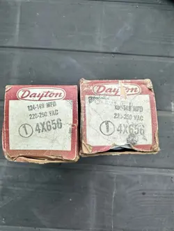 LOT OF 3 NEW OLD STOCK DAYTON ELECTROLYTIC CAPACITOR 220/250 VAC 60HZ 4X656/657