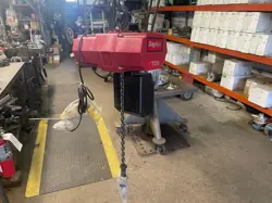 LIFT 2000 LBS.