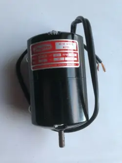 DAYTON 1/15 HP UNIVERSAL AC/DC MOTOR