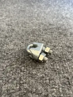 ROPE CLIP AND
