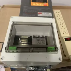 DAYTON 1XC94A AC INVERTER 200-230V 1/2 HP WITH ALTECH ENCLOSURE/BREAKER V-EA 53