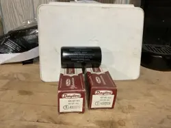 CAPACITOR M-41