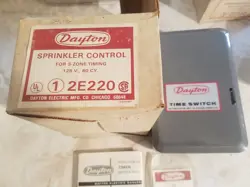 NEW IN BOX DAYTON TIME SWITCH SPRINKLER CONTROL MODEL 2E220