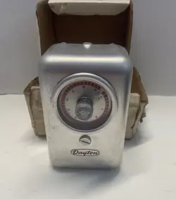 DAYTON 2E256 TIMER USED