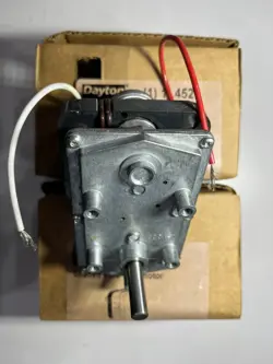 NEW DAYTON 1L452 SHADED POLE GEAR MOTOR  *FREE SHIPPING*