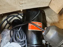 SUBMERSIBLE SUMP PUMP