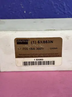 LOT OF 4 DAYTON 5X853N 15A 300V RELAY SOCKET BASE