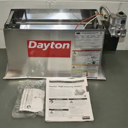 DENTED - DAYTON NATURAL GAS INFRARED FLAT PANEL HEATER 3E132, 30000 BTUH, NG